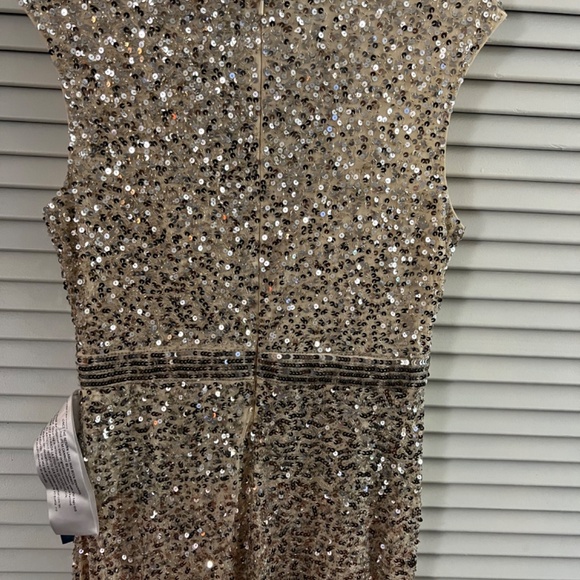 NWT Mac Duggal Cap Sleeve High Slit Gown 5489 Nude Ombre - Picture 5 of 10